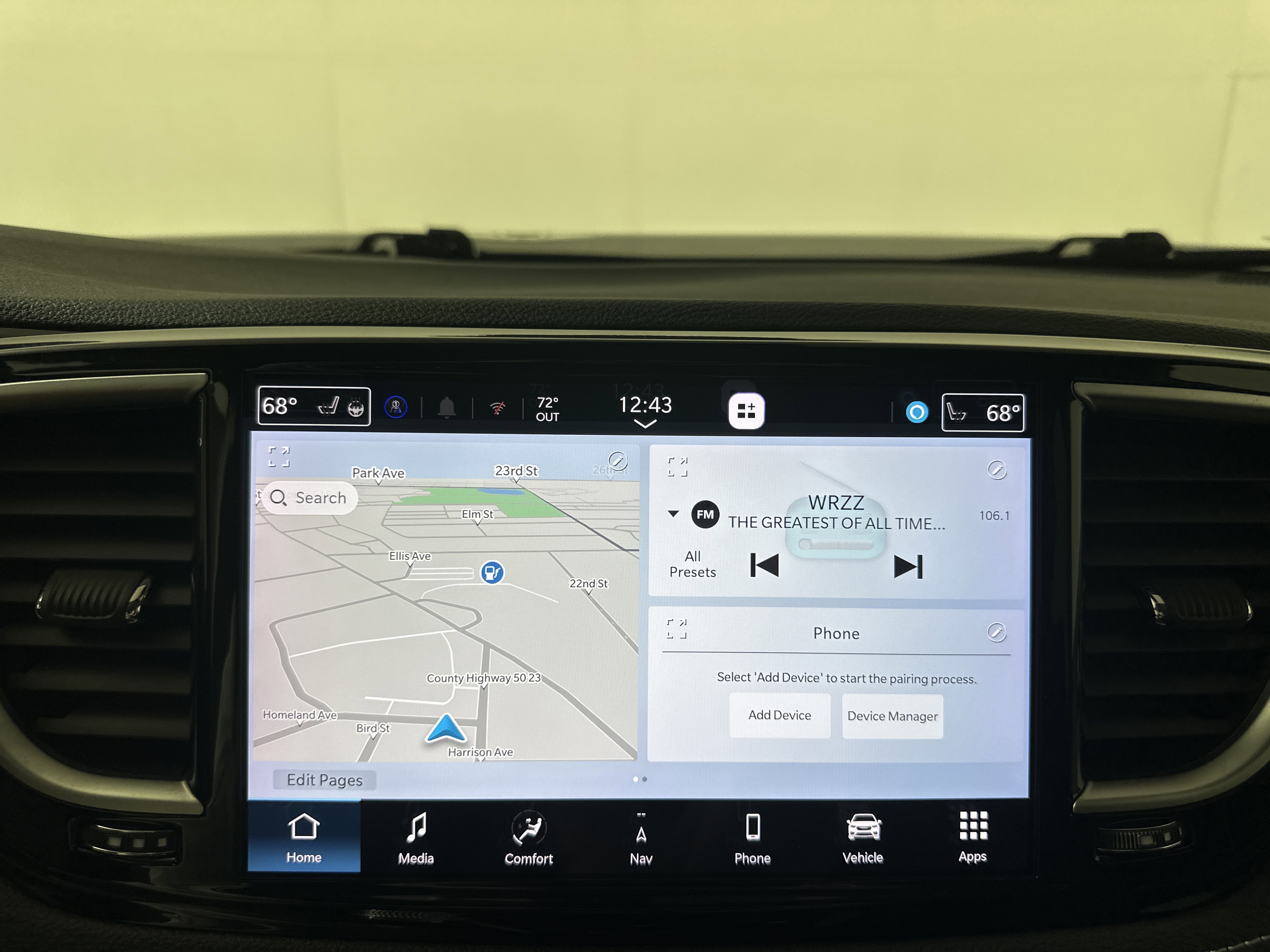 Certified Used 2023 Bright White Clearcoat Chrysler Limited image 14