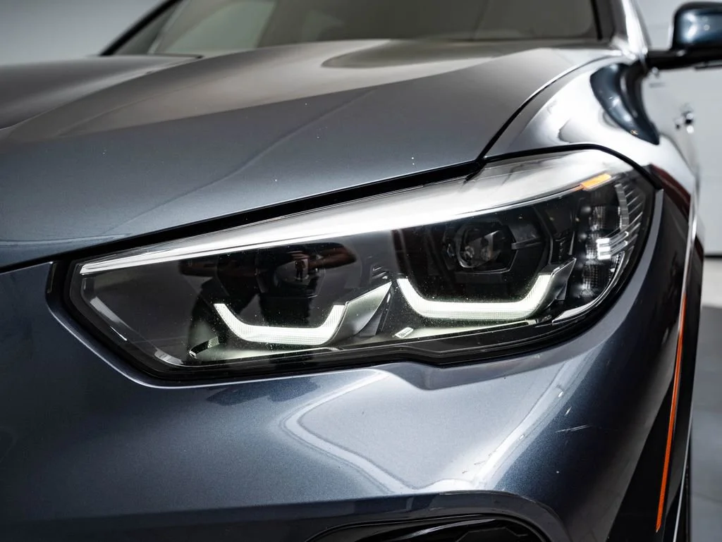 Used 2022 Arctic Gray Metallic BMW M50i image 15