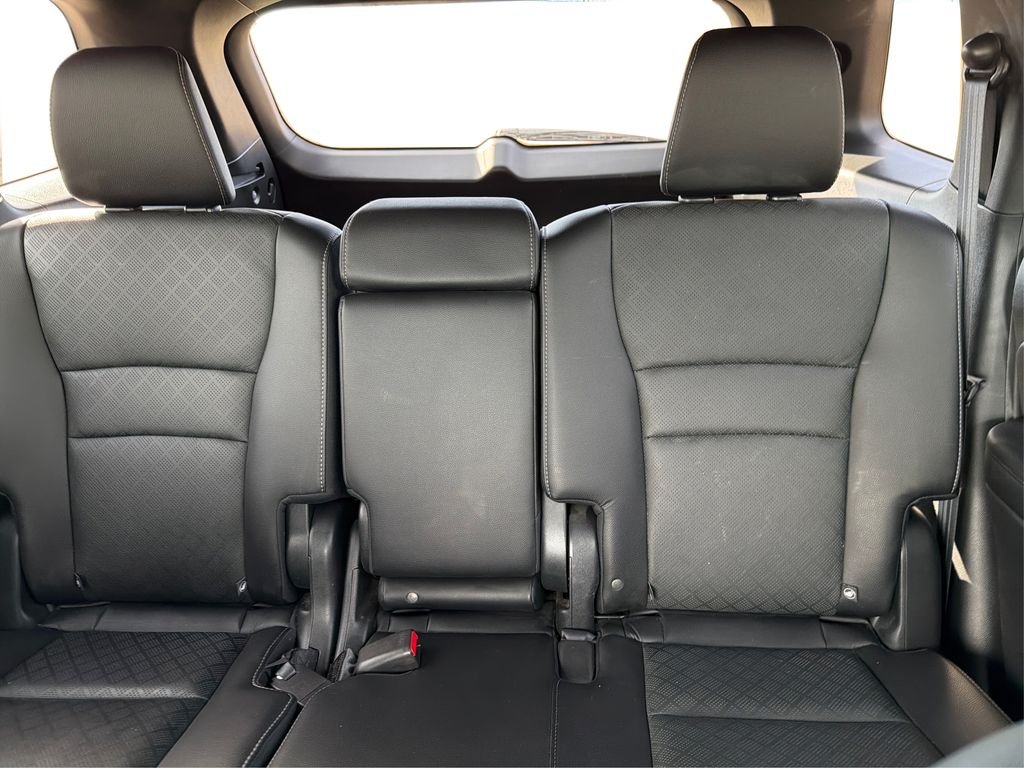 Used 2020 Platinum White Pearl Honda Touring image 15