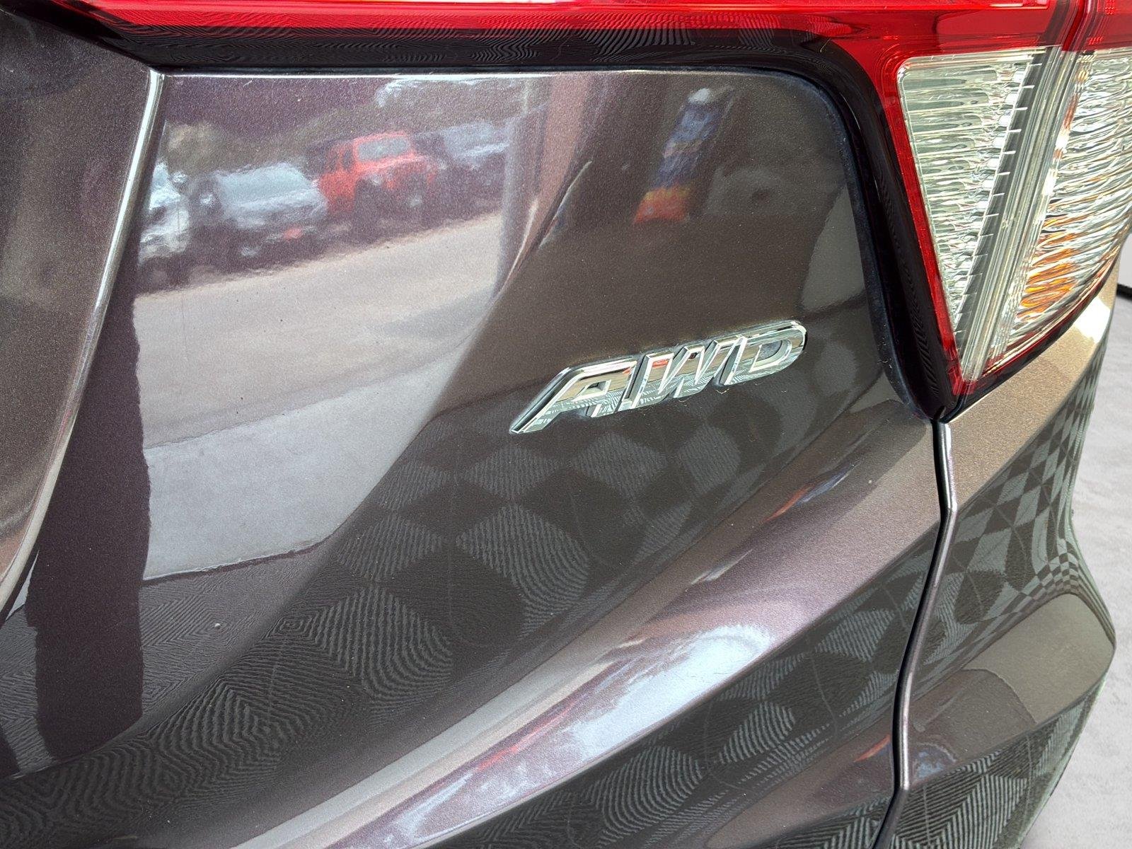 Used 2022 Midnight Amethyst Metallic Honda EX image 31