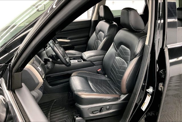 Used 2023 Super Black Nissan Platinum image 24