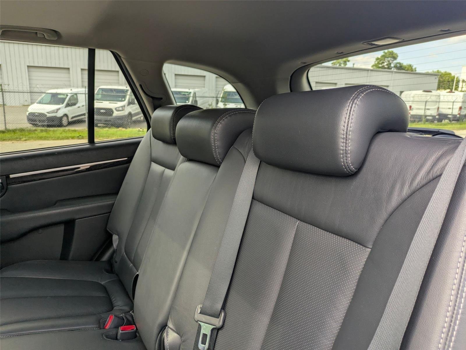Used 2009 Ebony Black Hyundai Limited image 27