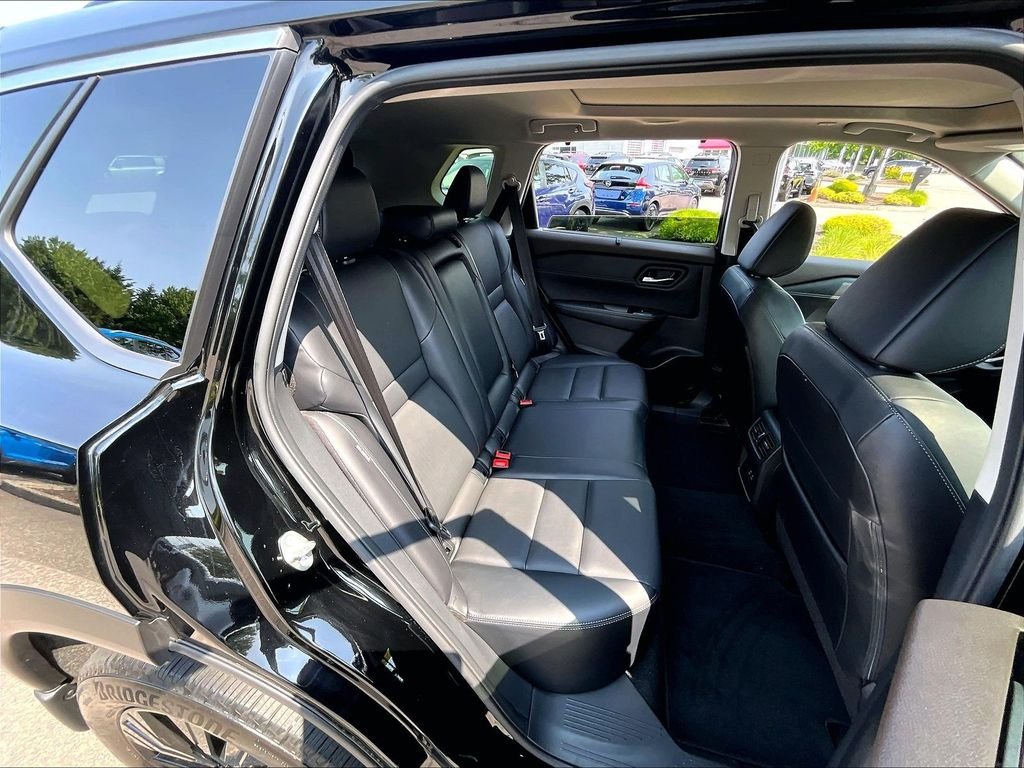 Used 2023 Black Nissan SV image 16