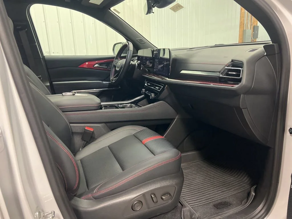 2024 Chevrolet Traverse RS - Photo 9