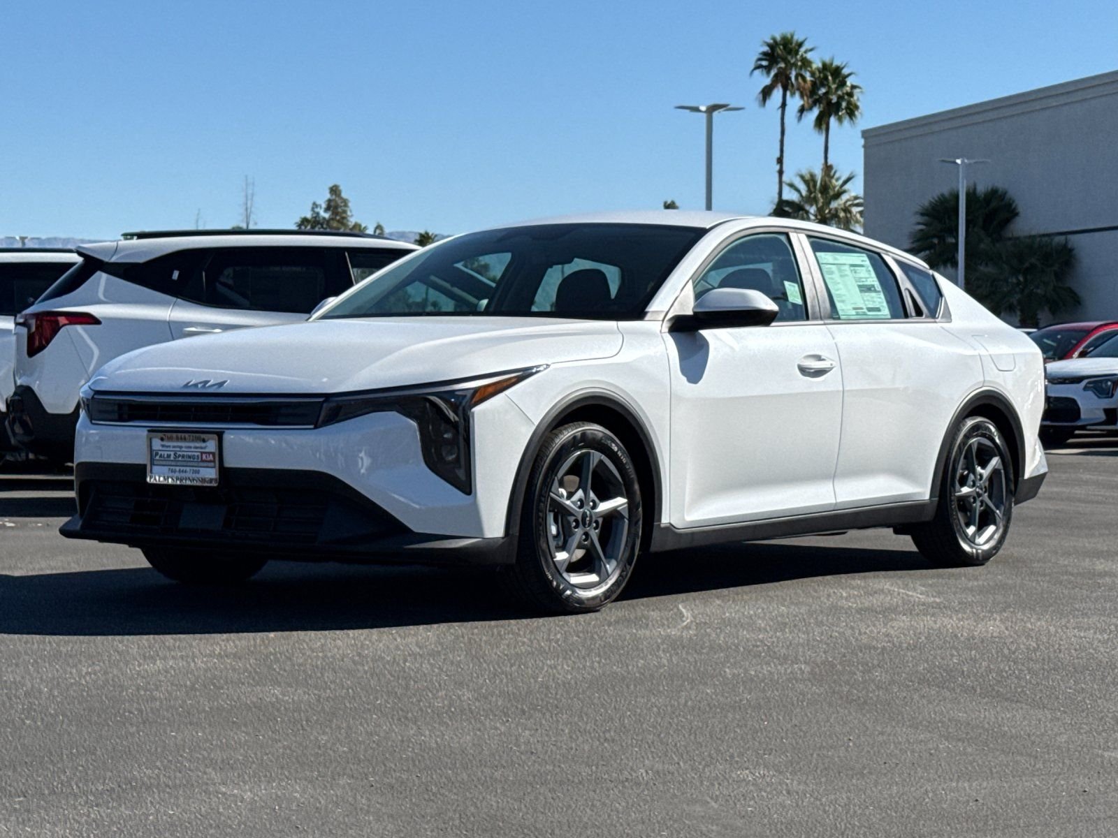 New 2026 Snow White Pearl Kia LXS image 7