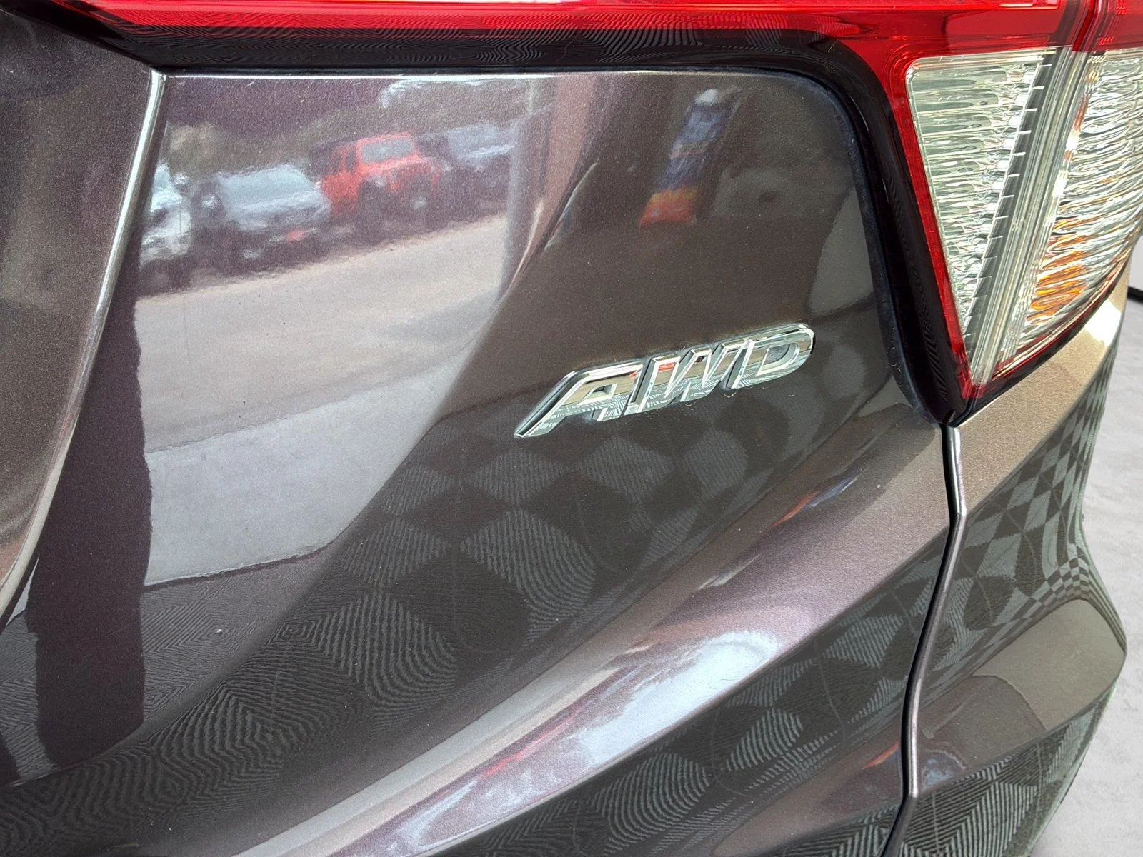 Used 2022 Midnight Amethyst Metallic Honda EX image 31