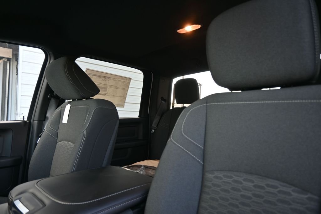 New 2026 Bright White Clear-Coat Exterior Paint RAM Tradesman image 12