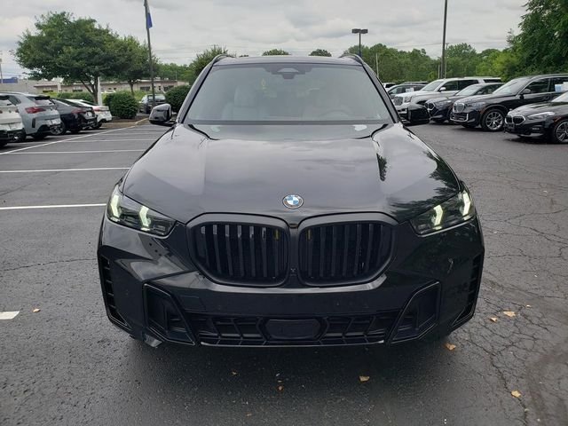 New 2026 Black Sapphire Metallic BMW xDrive40i image 10