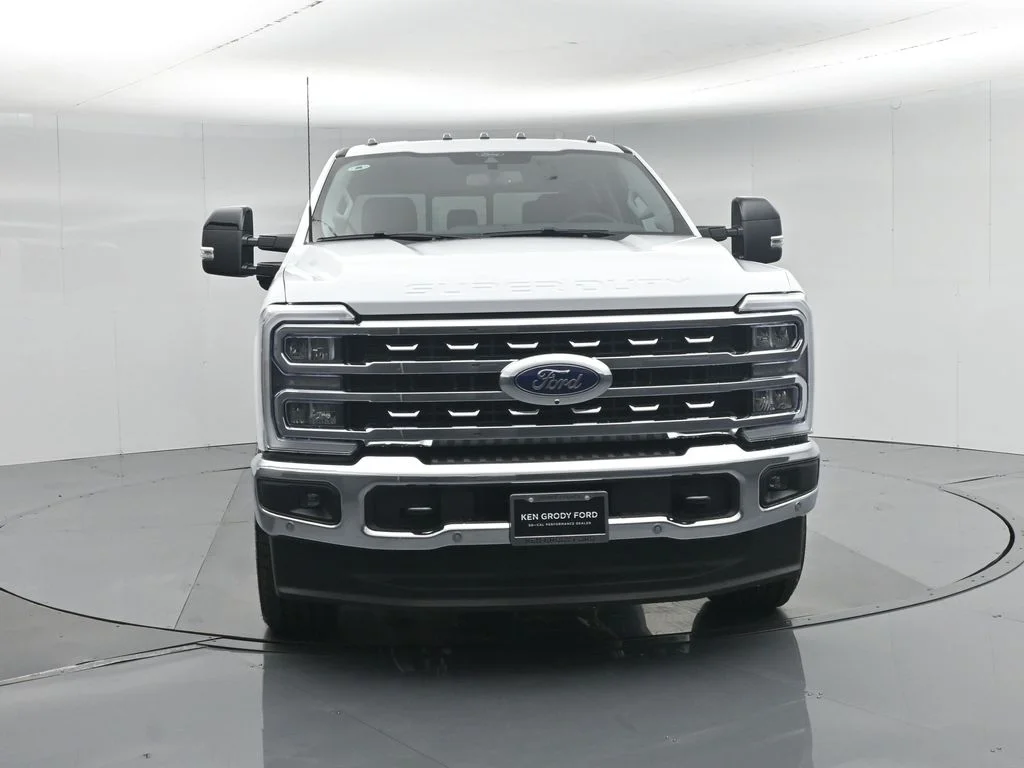 New 2026 Oxford White Ford Lariat image 56