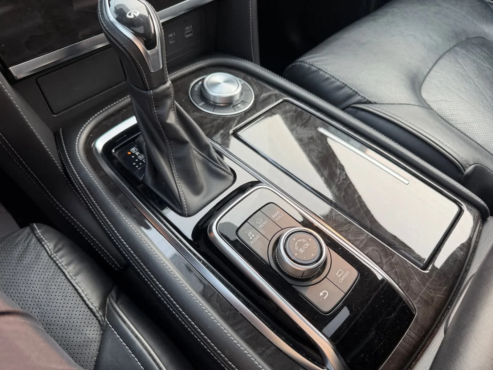 Used 2024 Anthracite Gray INFINITI LUXE image 25