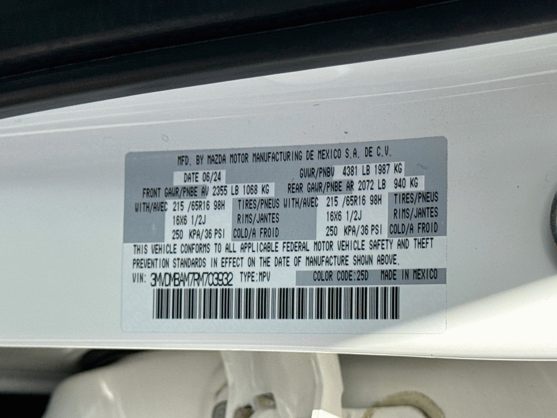 Used 2024 White Mazda 2.5 S image 41