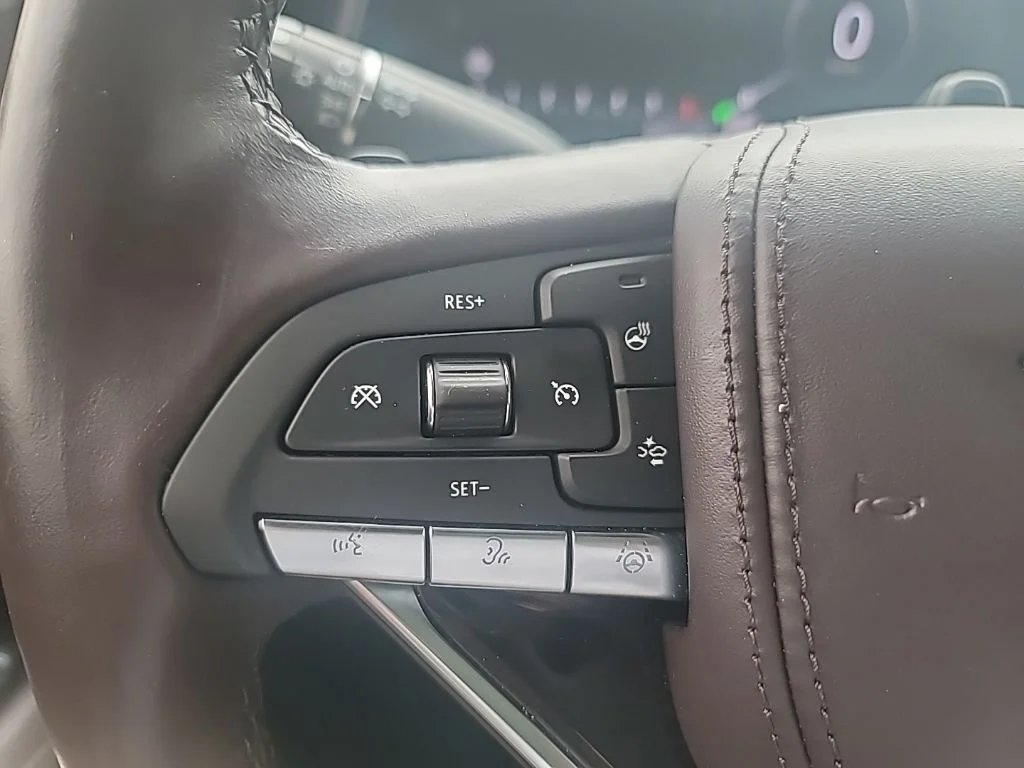 Used 2024 Silver Cadillac Sport Platinum image 26
