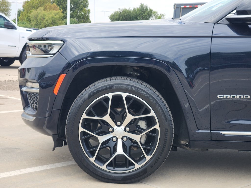 Used 2023 Black Jeep Summit Reserve image 9