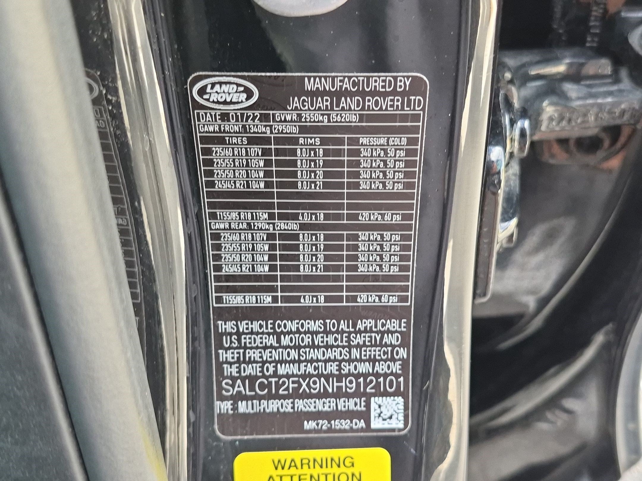 Used 2022 Santorini Black Metallic Land Rover S R-Dynamic image 36