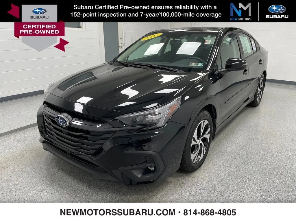 Used 2025 Crystal Black Silica Subaru Premium image 1