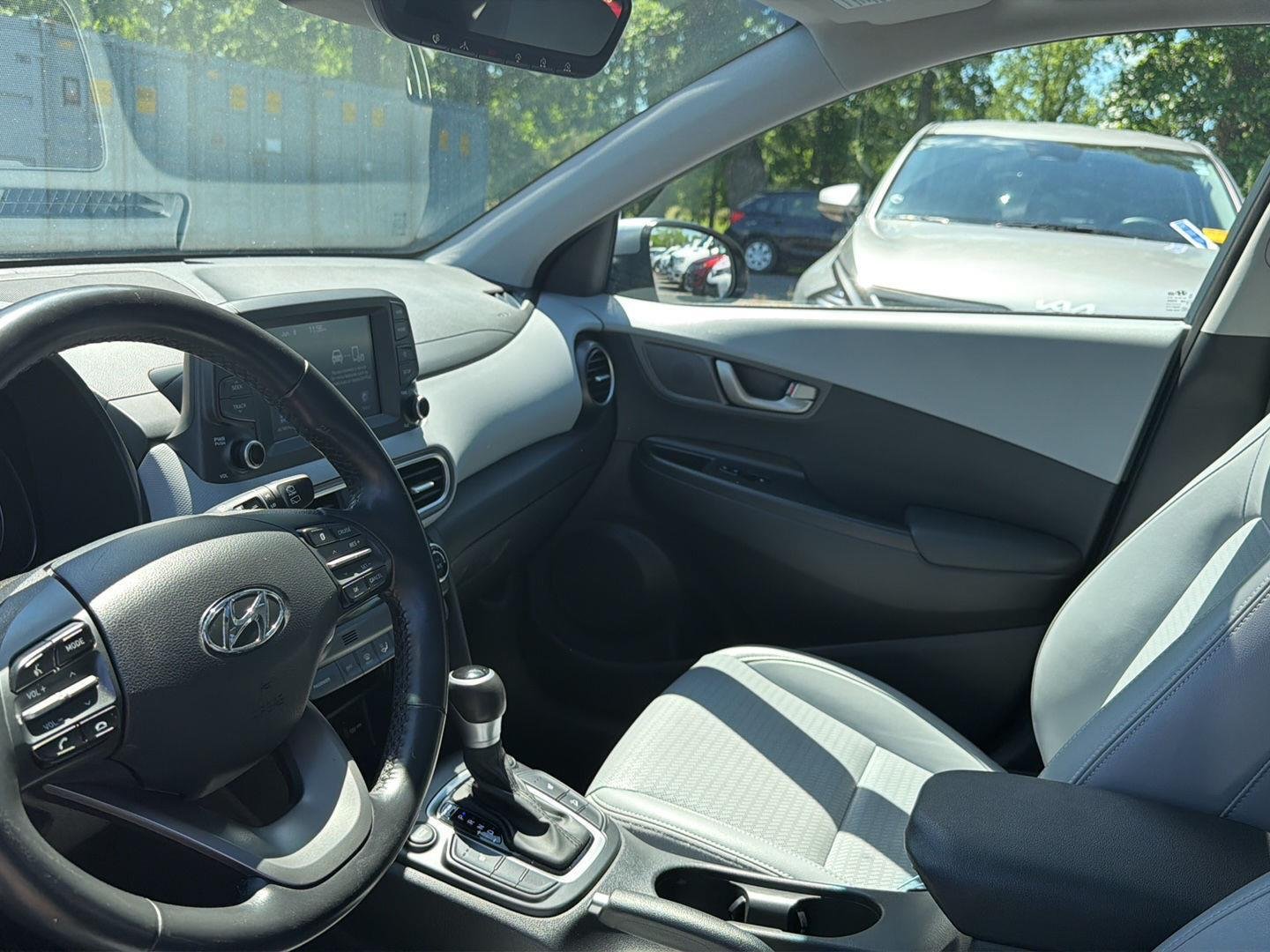 Used 2020 Sonic Silver Hyundai Limited image 7