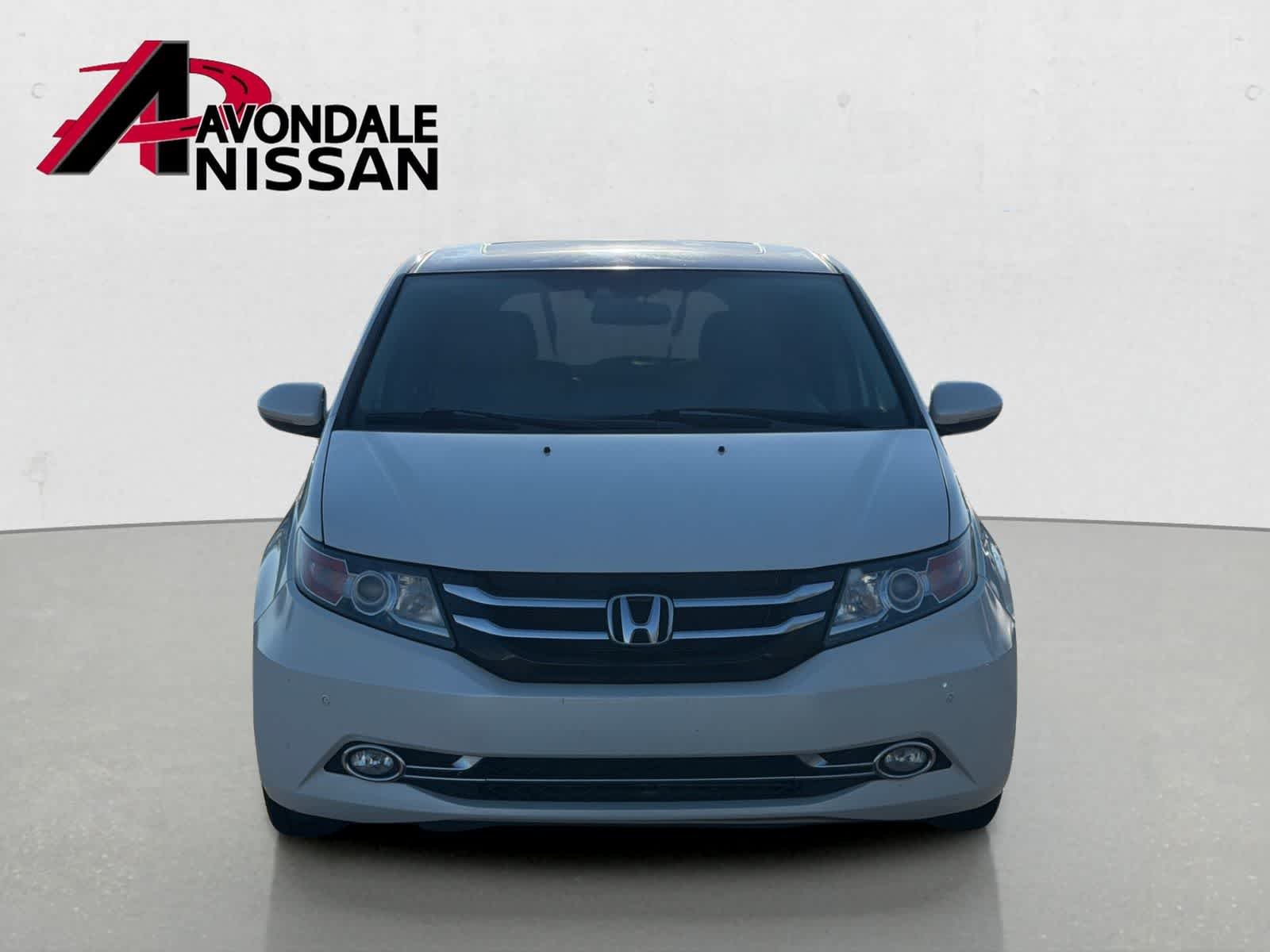 Used 2016 White Honda Touring Elite image 9