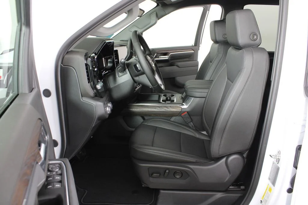 2026 GMC Sierra 3500HD SLT - Photo 23