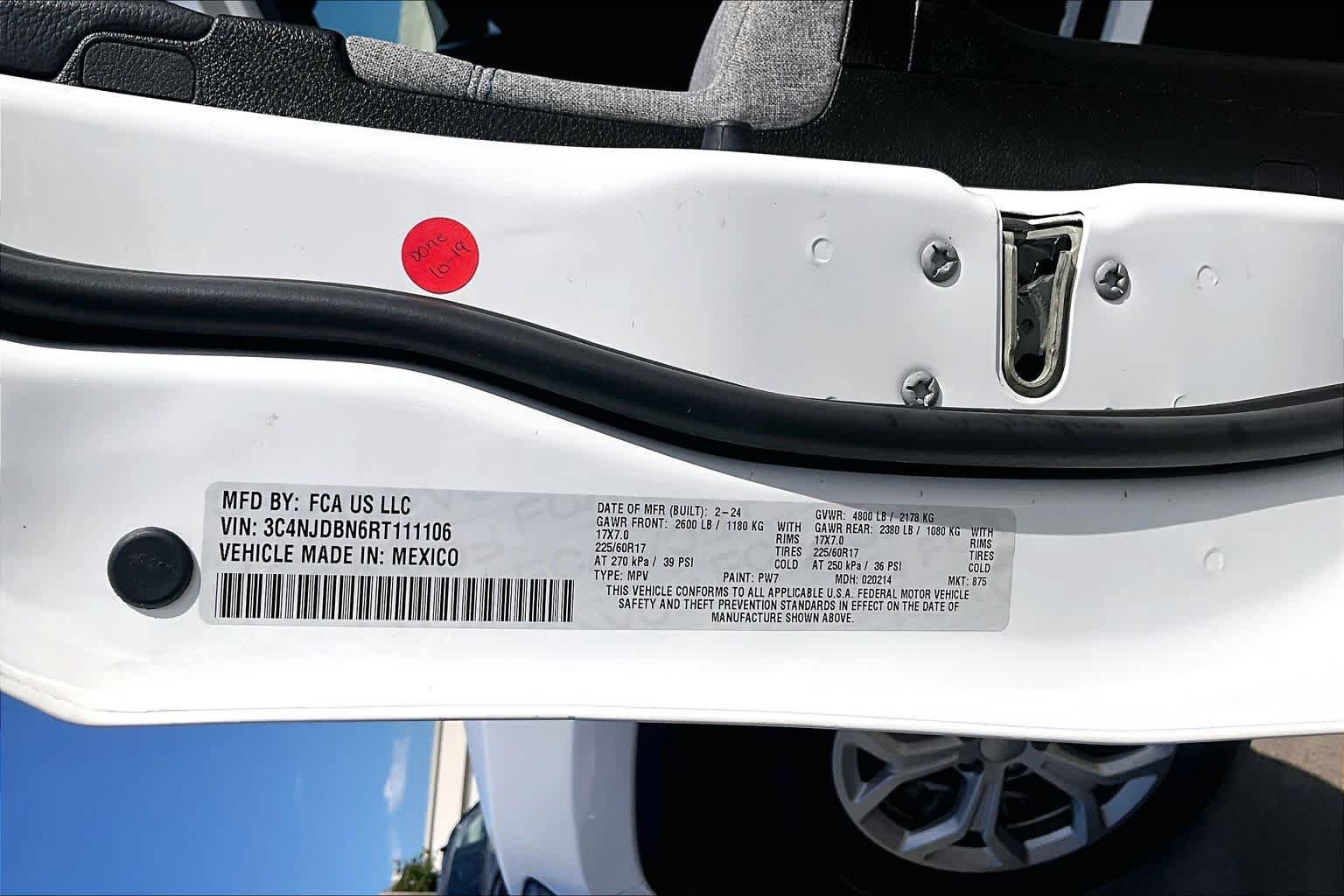 Used 2024 Bright White Clearcoat Jeep Latitude image 37