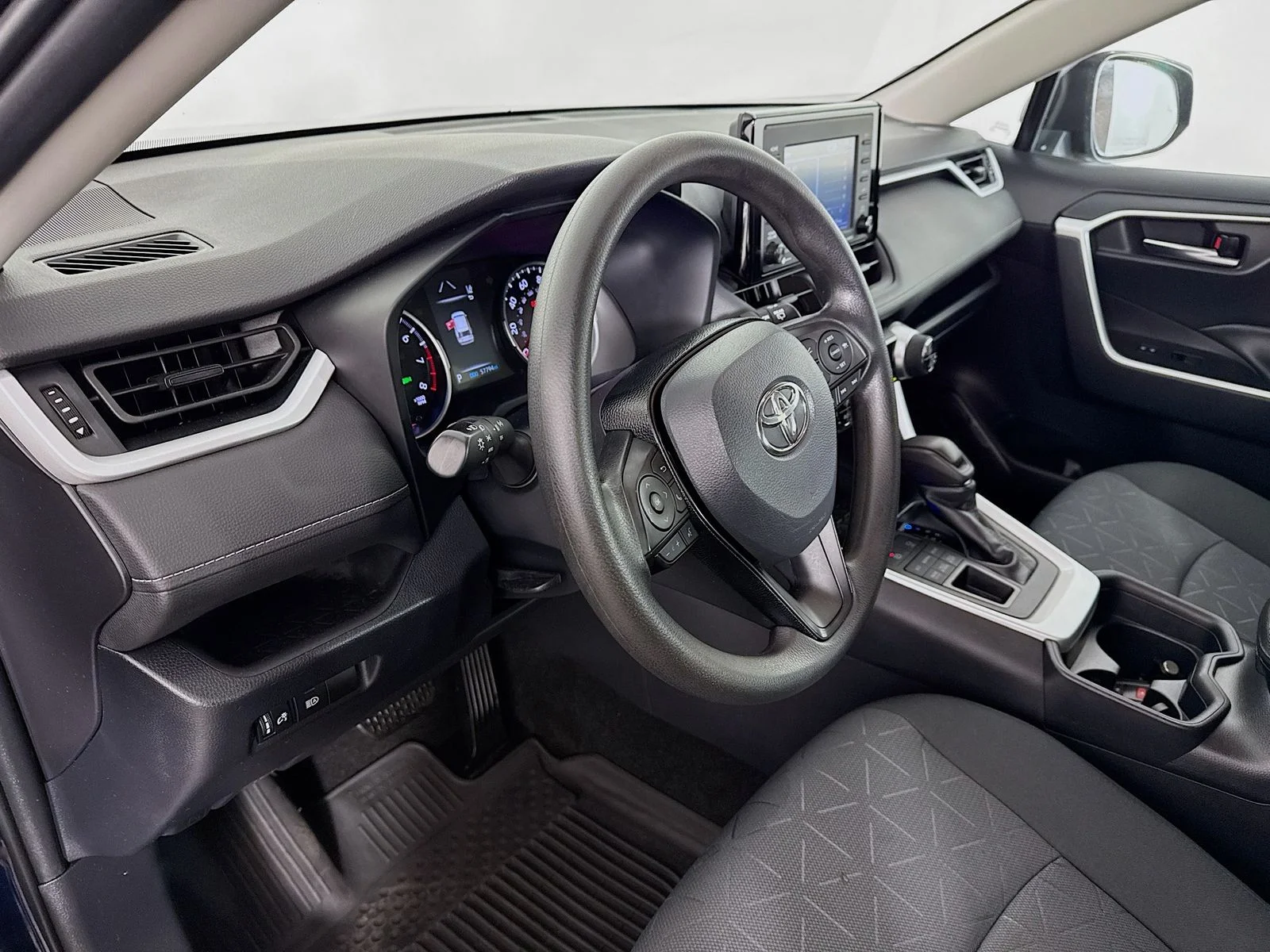 Used 2020 Blue Toyota XLE image 9