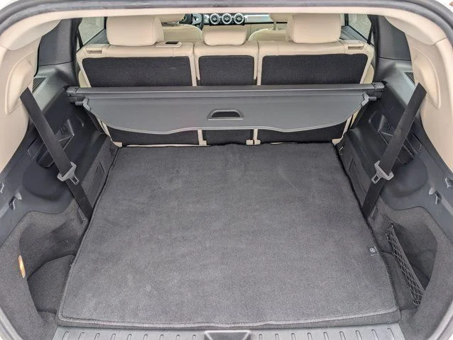 Used 2021  Mercedes-Benz GLB 250 image 14