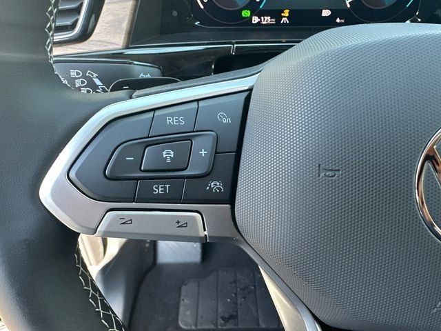New 2026 Deep Black Pearl Volkswagen 2.0T SE W/TECHNOLOGY image 18