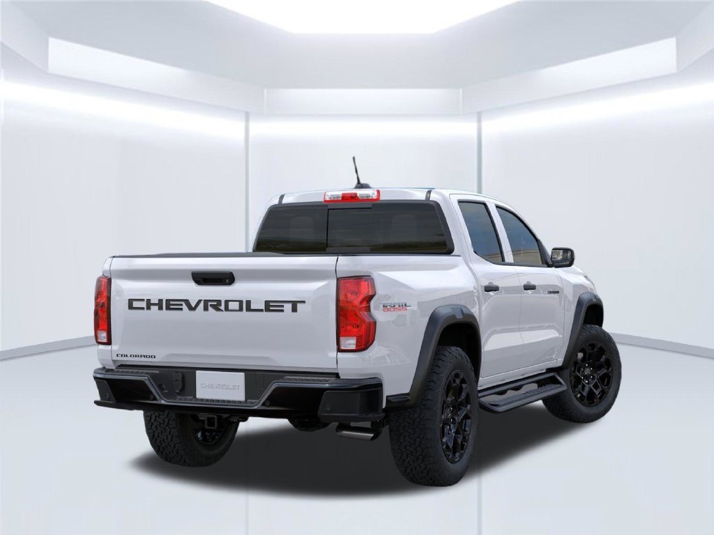 New 2026 Summit White Chevrolet Trail Boss image 6