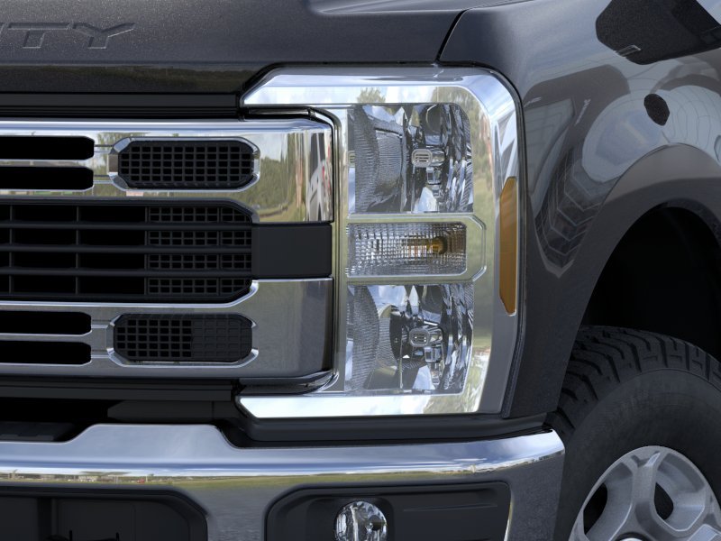 New 2026 Agate Black Metallic Ford F-250® XLT image 18