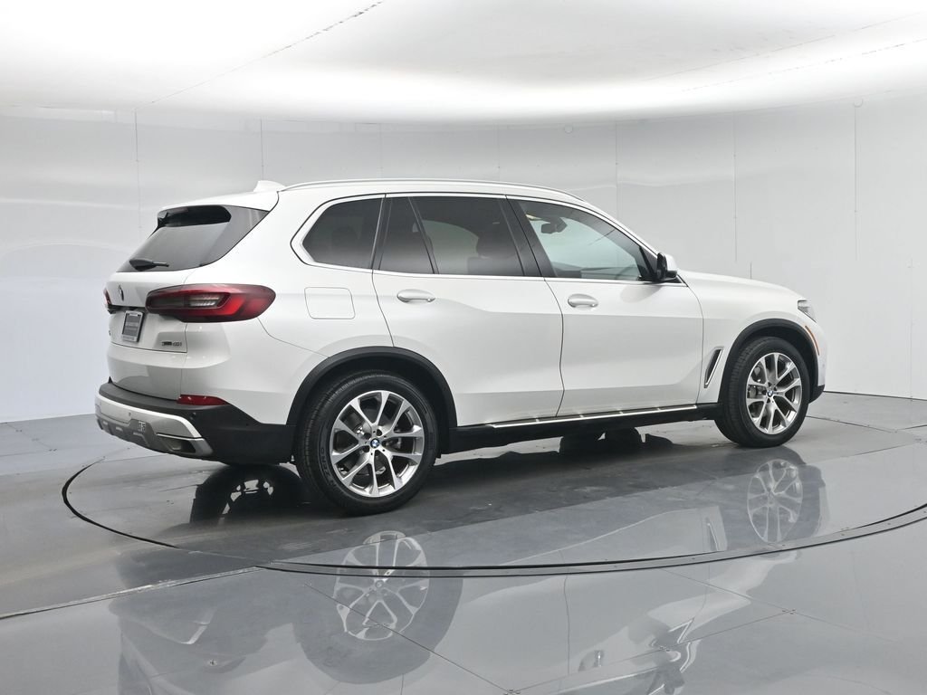 Certified Used 2023 White BMW sDrive40i image 37