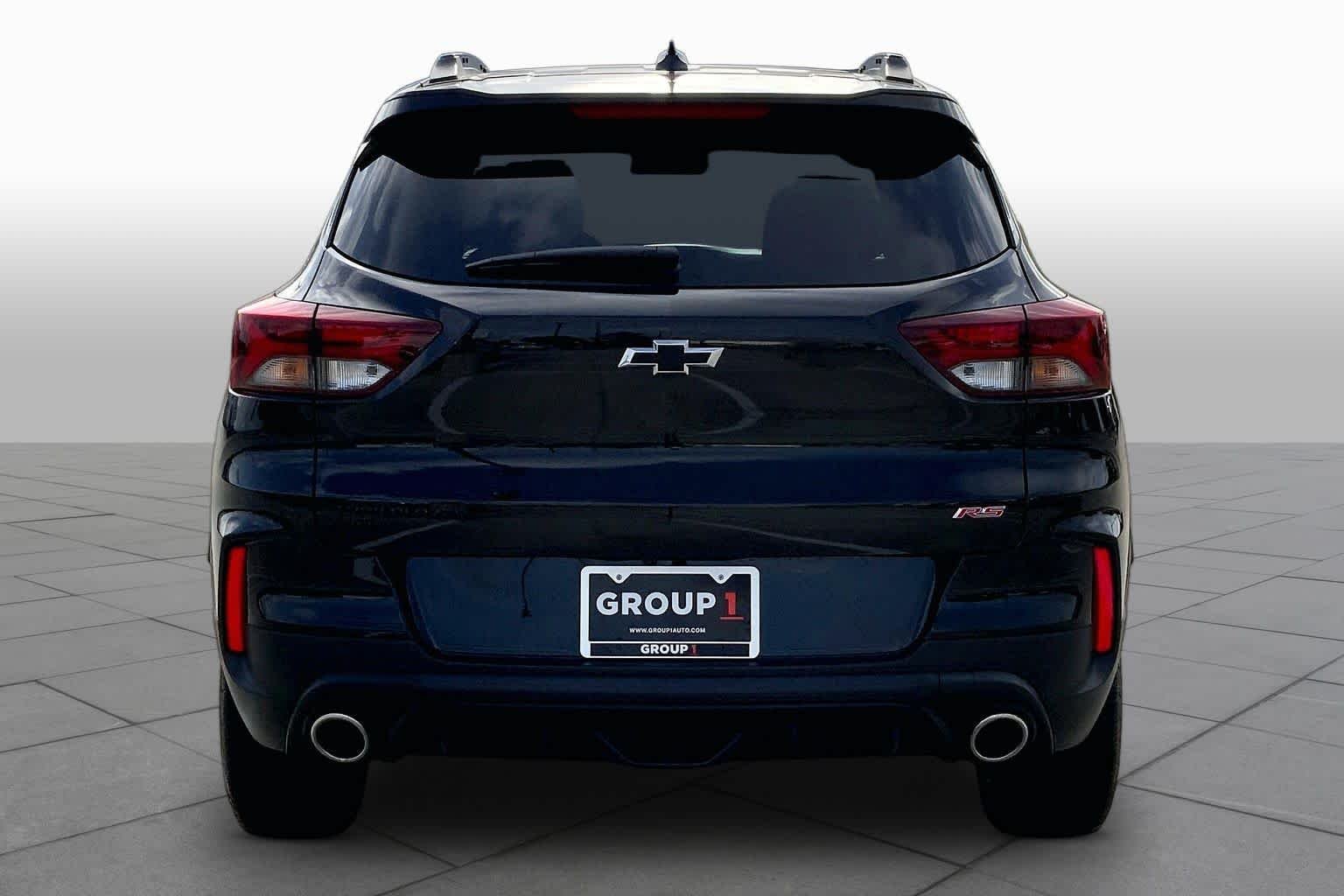 Used 2023 Mosaic Black Metallic Chevrolet RS image 5