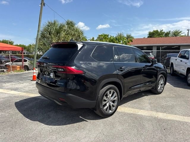 2024 Toyota Grand Highlander Limited - Photo 13