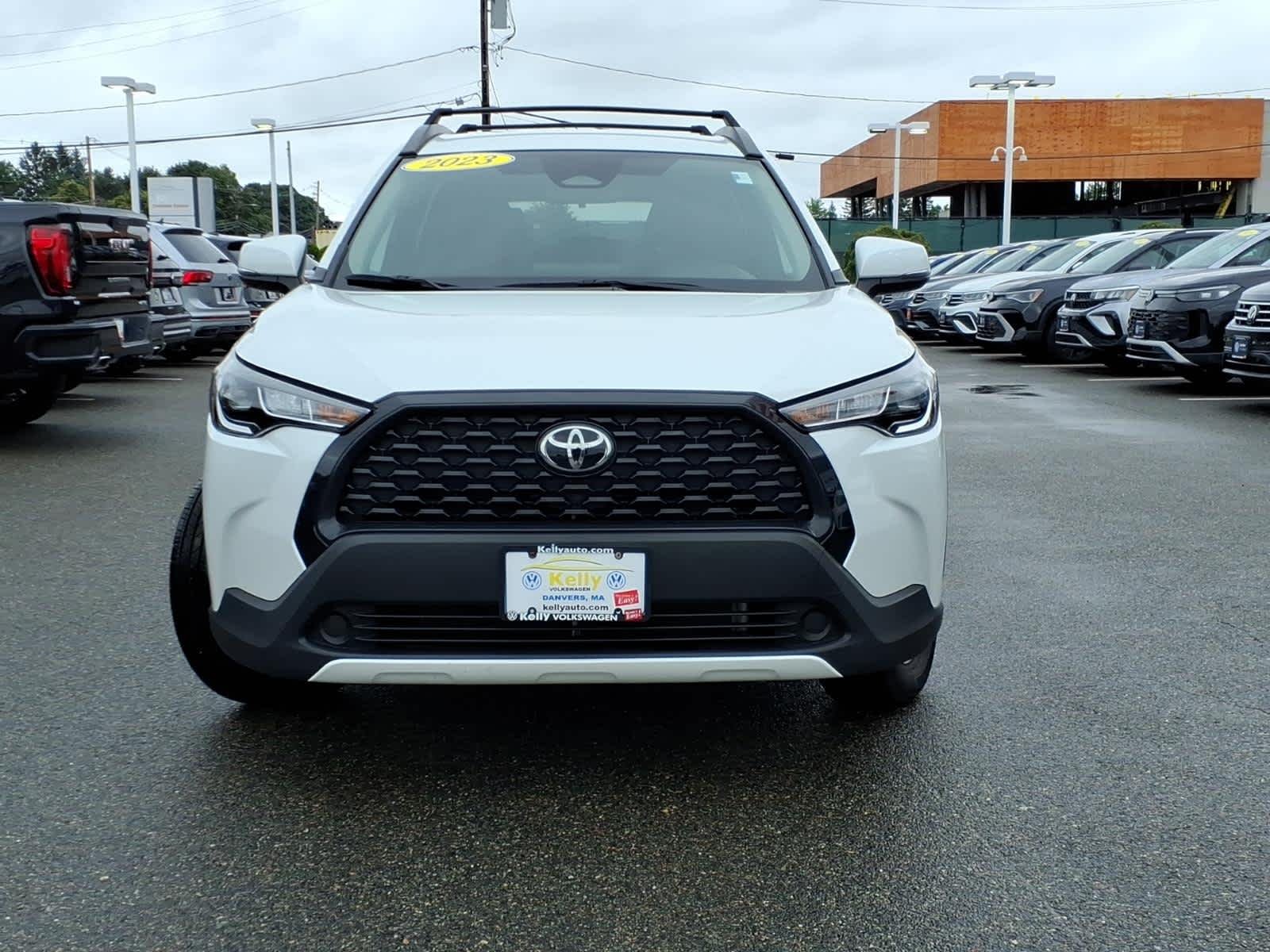 Used 2023 Wind Chill Pearl Toyota LE image 2