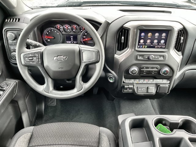 2026 Chevrolet Silverado 2500 HD photo 19 of 40