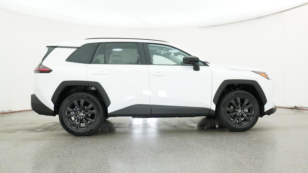 New 2026 Ice Cap Toyota XLE Premium image 13