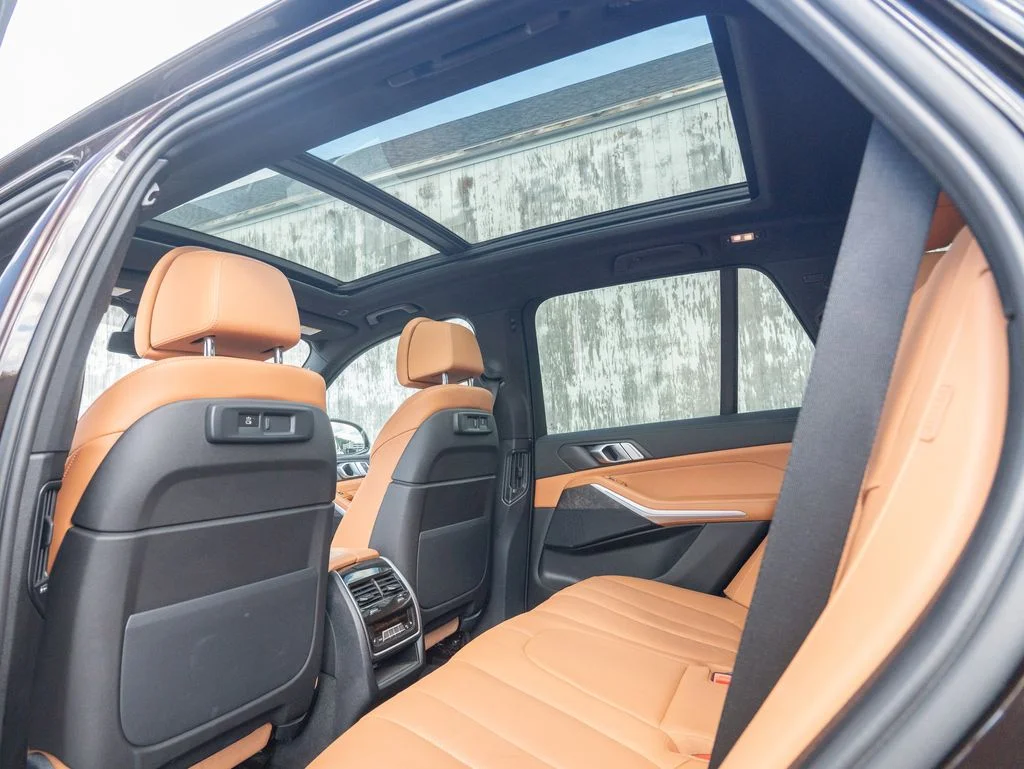 Used 2022 Brown BMW xDrive40i image 35