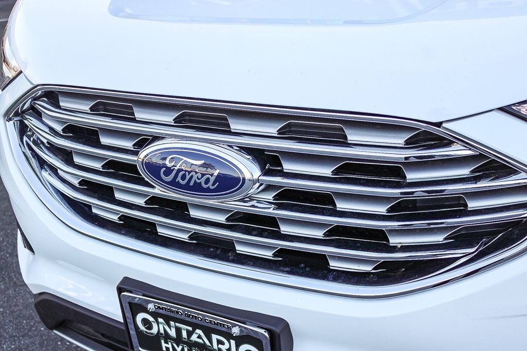 Used 2022 White Ford SEL image 6
