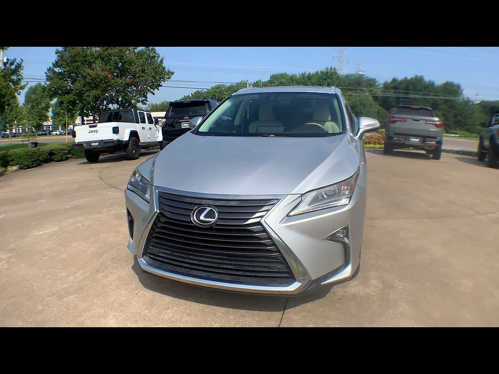 Used 2016 Silver Lining Metallic Lexus 350 image 3