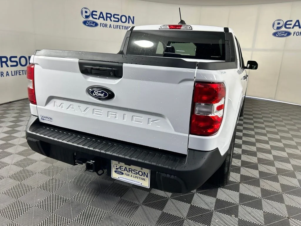 New 2026 Oxford White Ford XL image 7