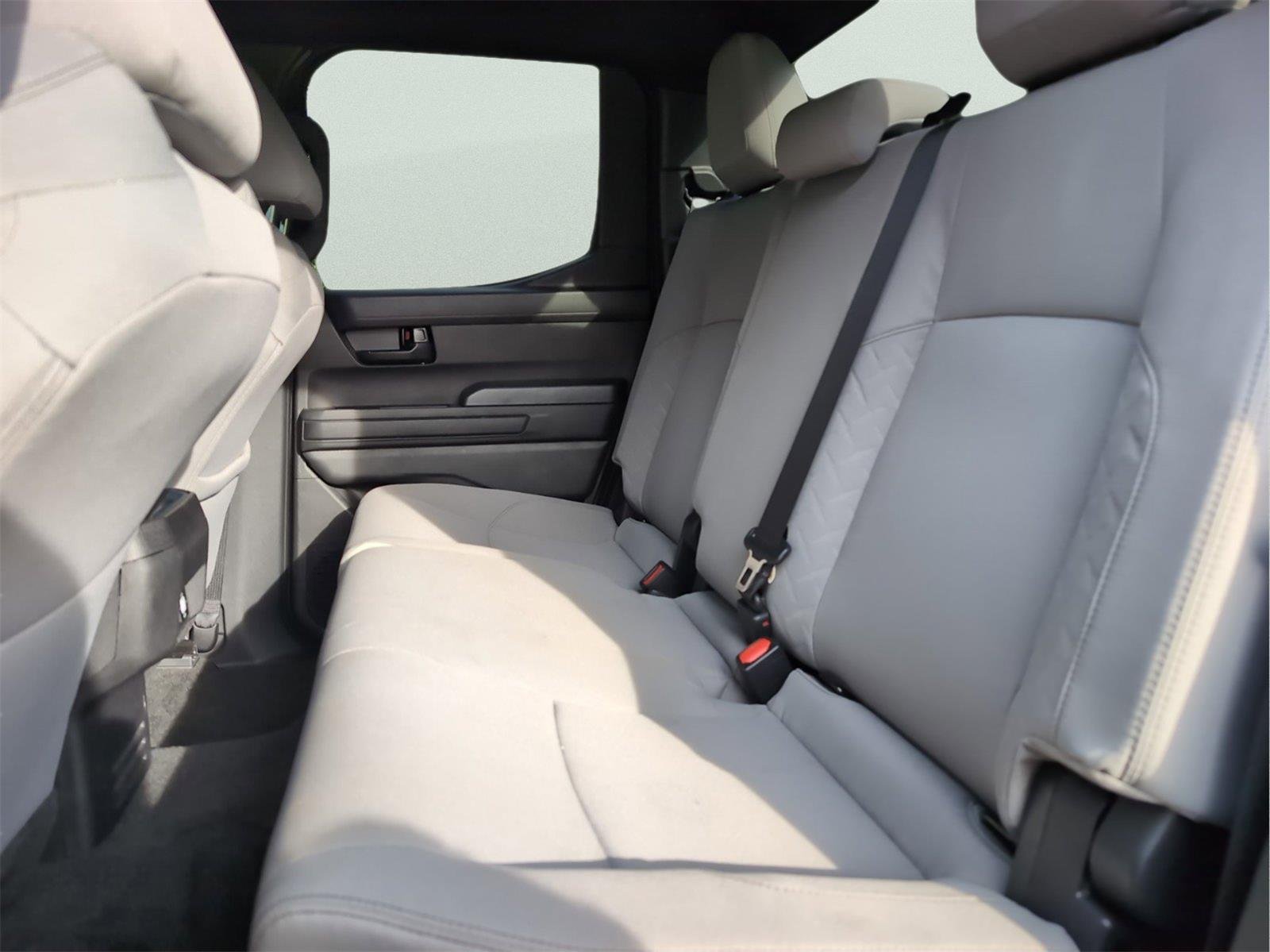 Used 2025 Underground Toyota SR5 image 30