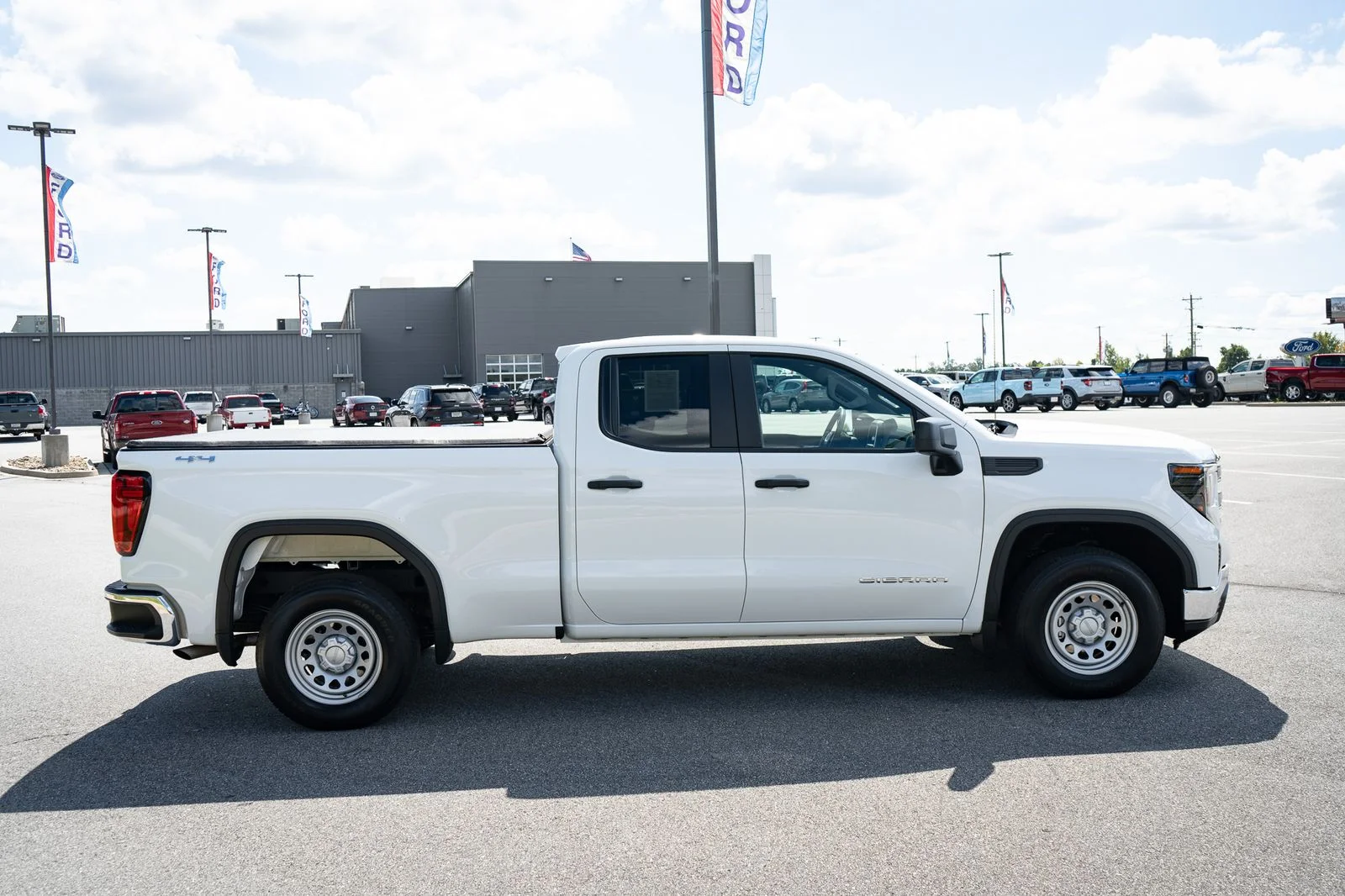 Used 2023 White GMC Pro image 11