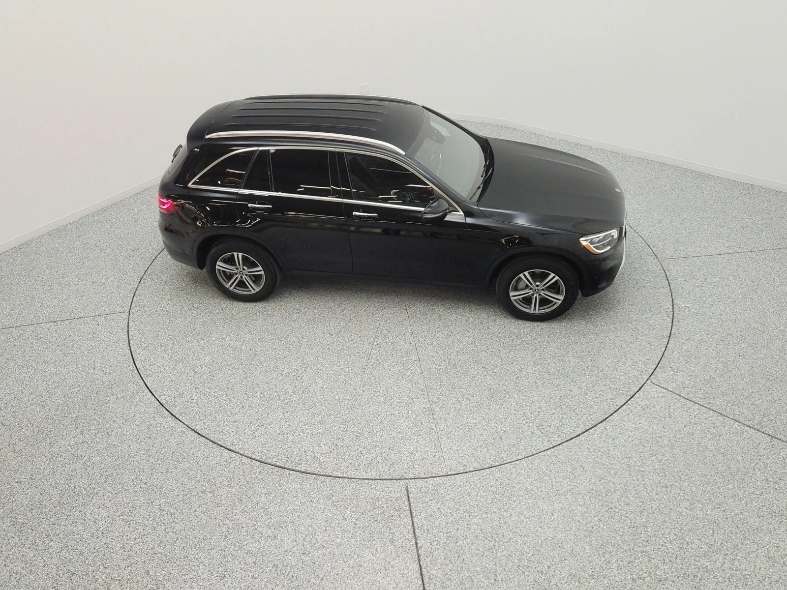 Used 2022 Black Mercedes-Benz GLC 300 SUV image 12