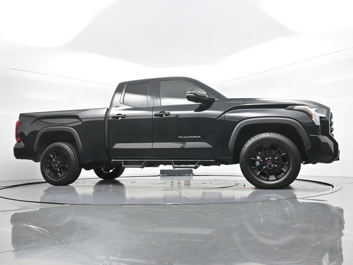 Used 2023 Black Toyota SR5 image 40
