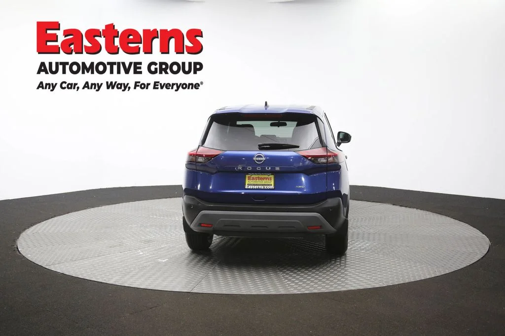 Used 2023 Blue Nissan S image 37