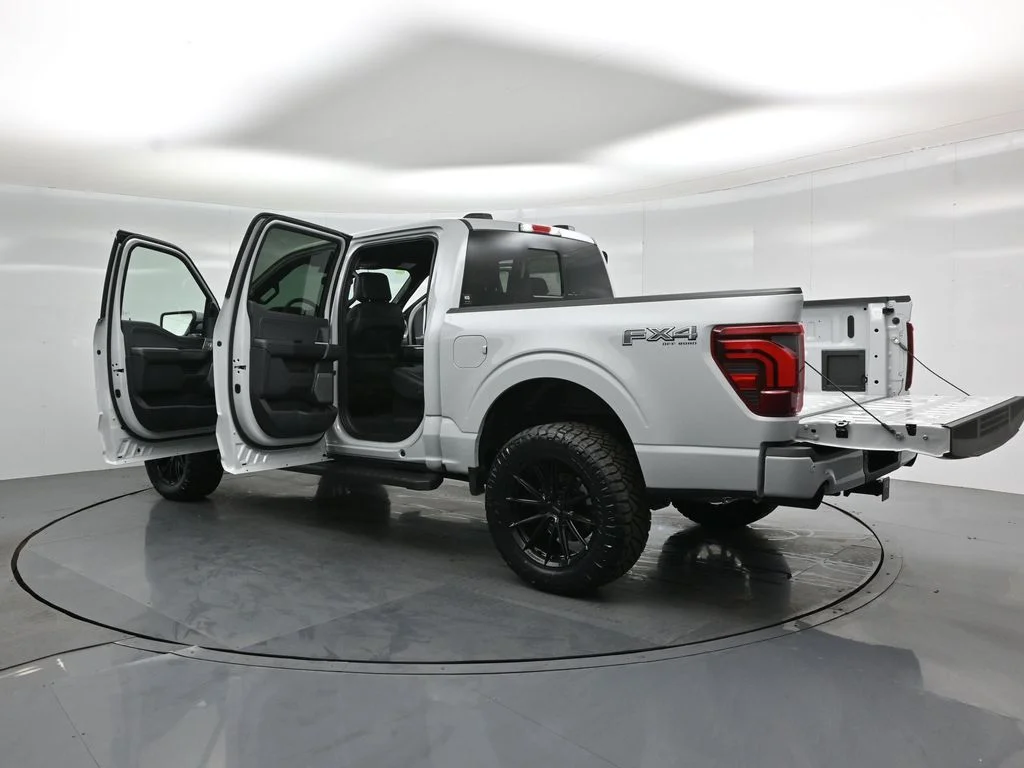New 2026 Avalanche Ford Lariat image 34