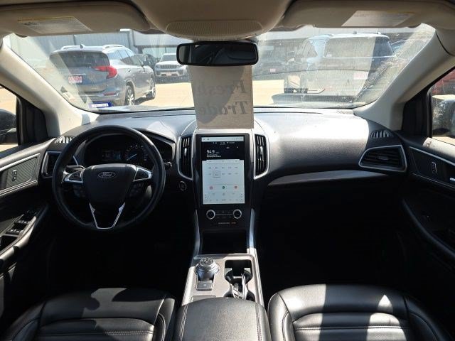 Used 2024 Agate Black Metallic Ford SEL image 13