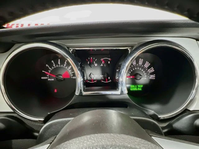 Used 2006 Green Ford GT Premium image 14