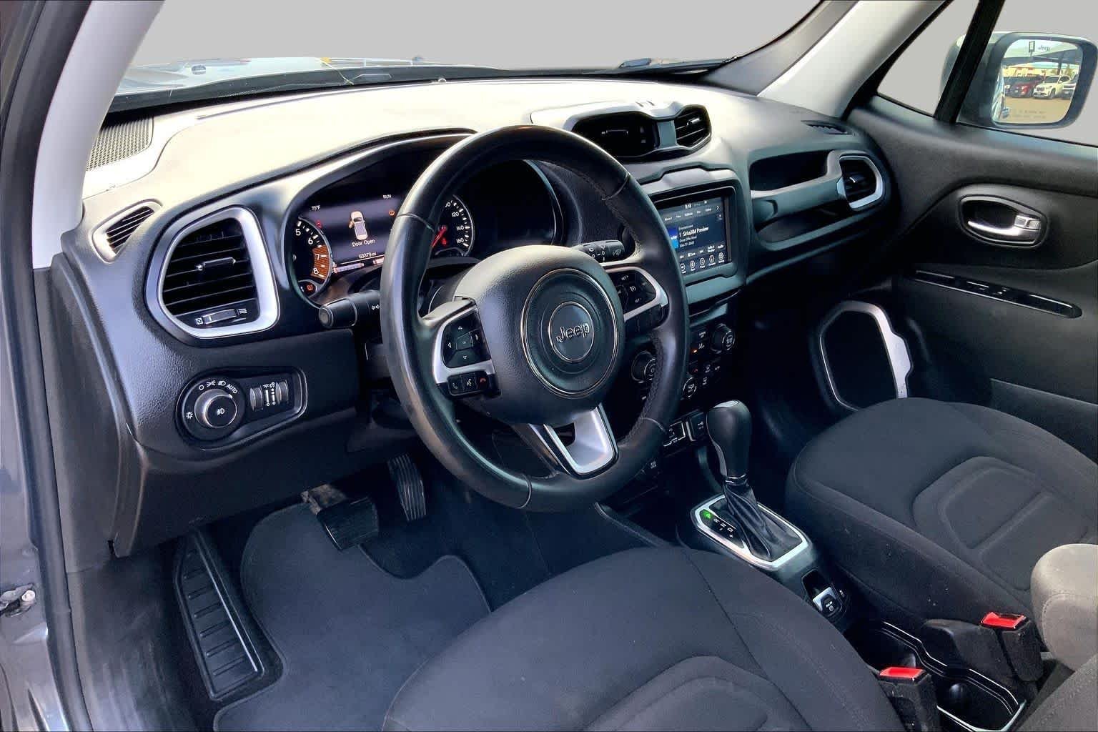 Used 2021 Graphite Gray Jeep Latitude image 18