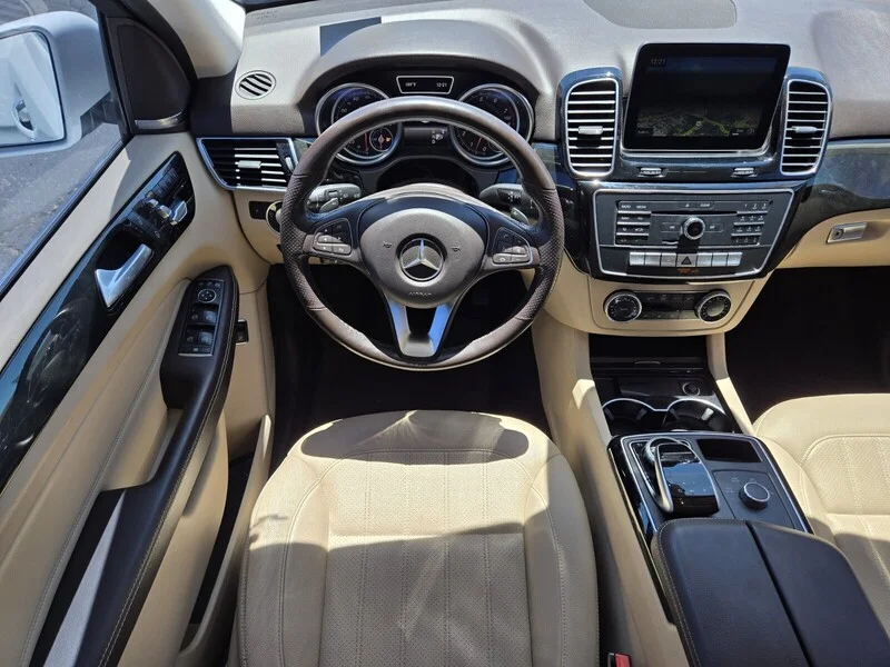 Used 2017 White Mercedes-Benz GLE 350 image 10