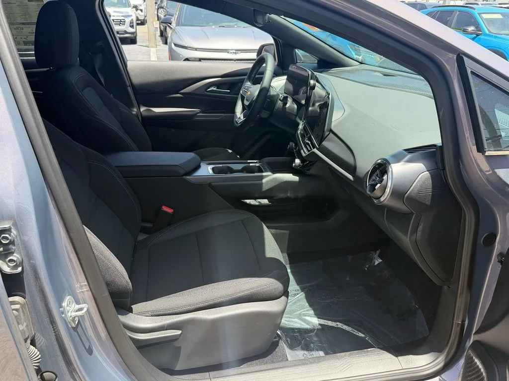 2026 Chevrolet Equinox EV 1LT - Photo 6