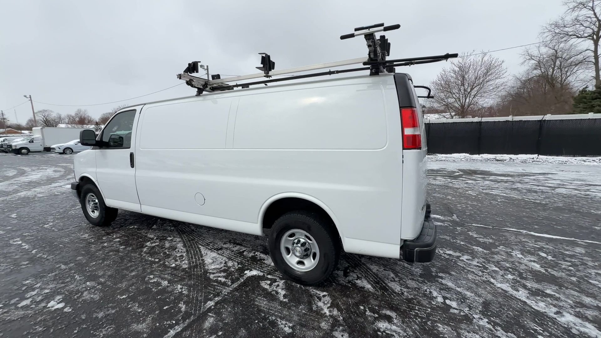 Used 2022 Summit White Chevrolet WT image 6